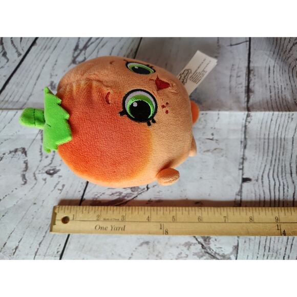 Shopkins APRIL APRICOT Cuddle Plush 6" 2013 Stuffed Animal Apricot Blush - Picture 6 of 6